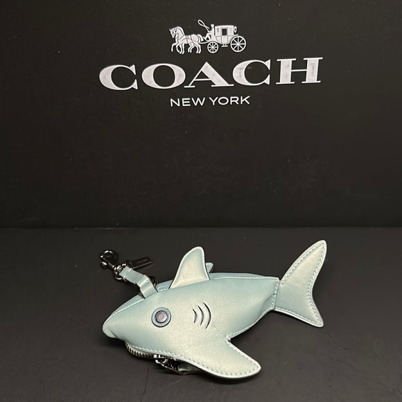 Coach 21097 Shark Coin Case Wallet Purse Blue Leather Zipper Card Bag - Picture 2 of 7